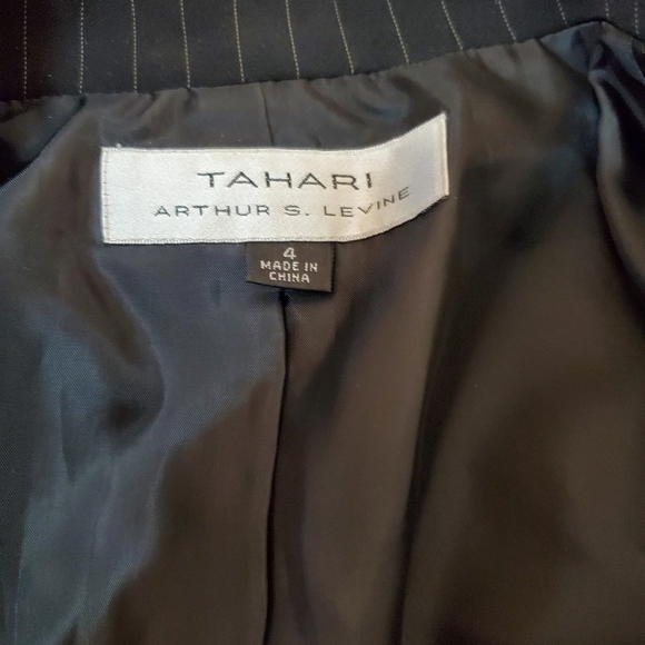 Ladies Jacket - Picture 7 of 10